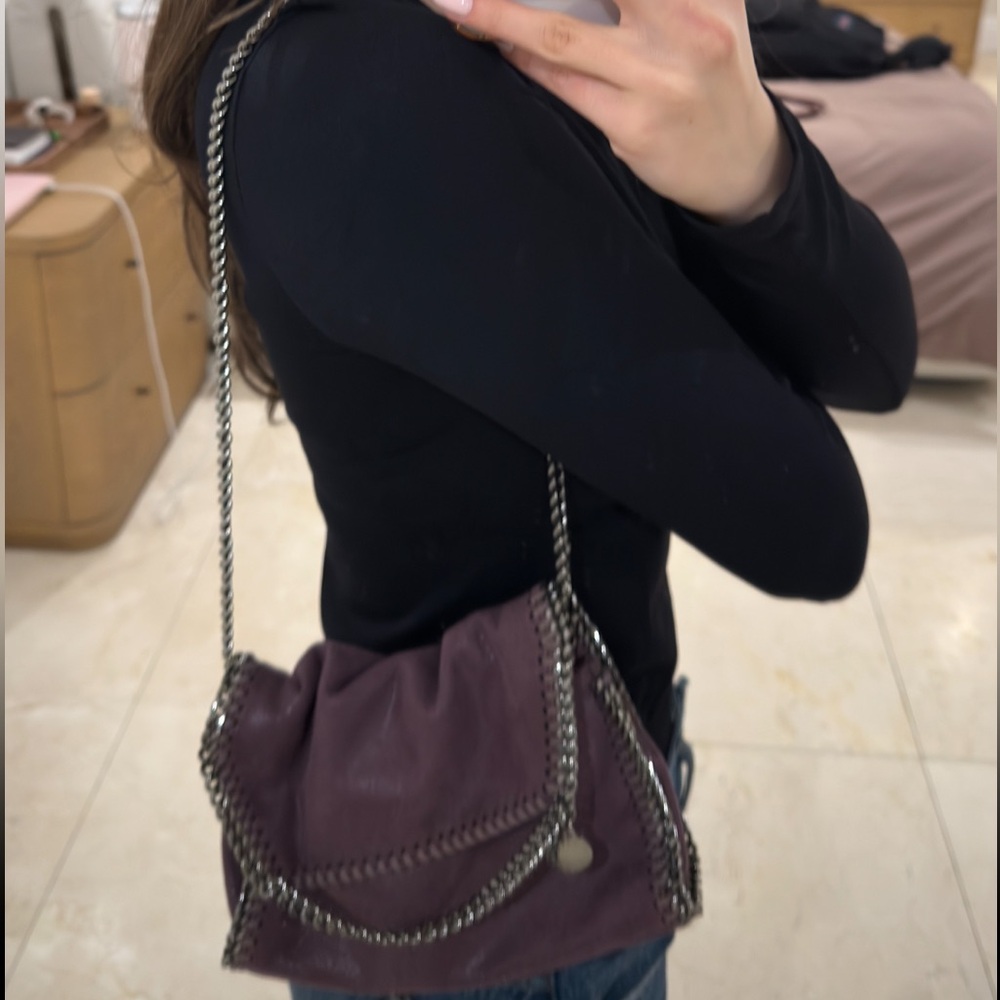 Stella McCartney purple crossbody bag. - Picture 4 of 5